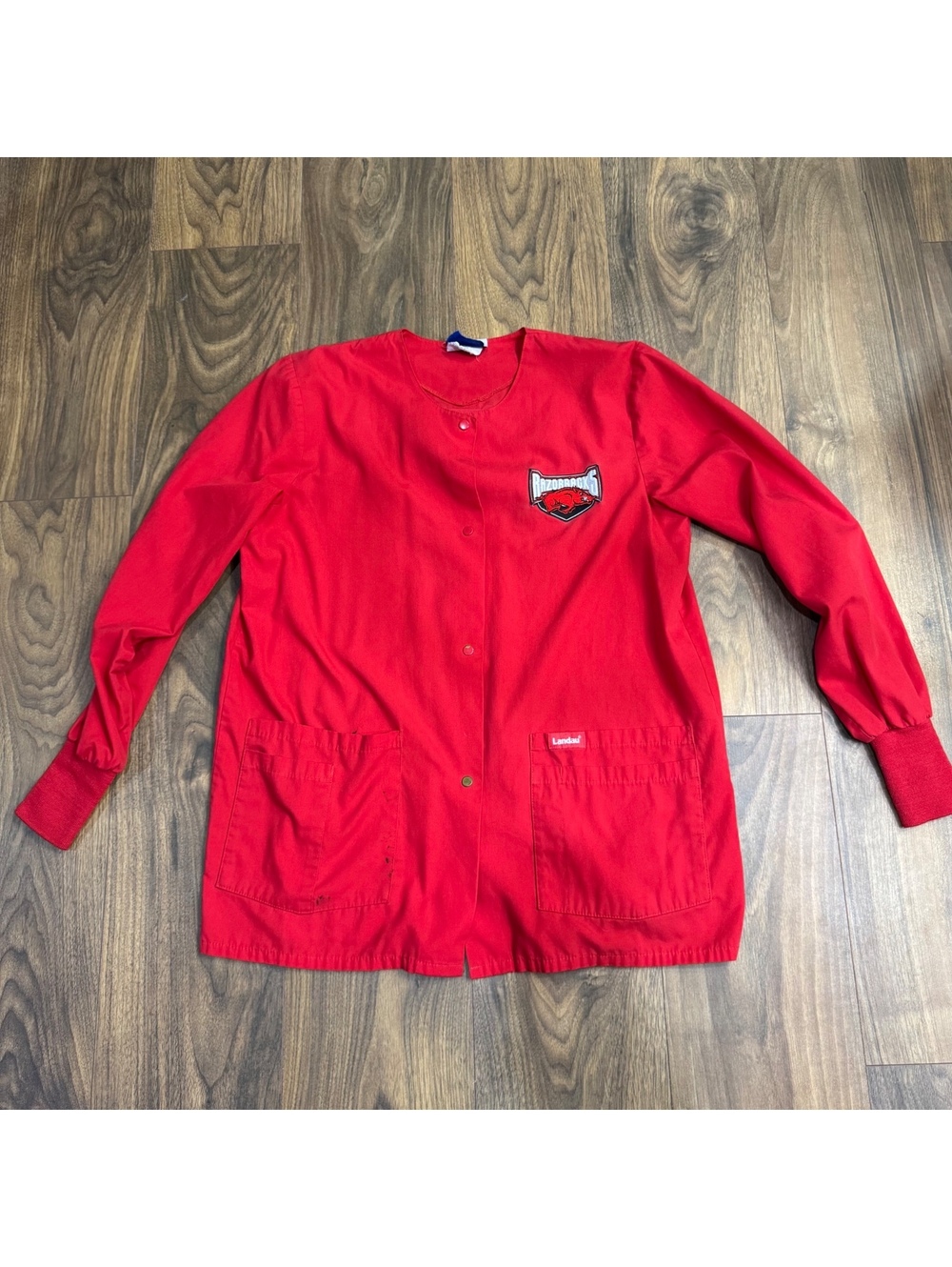 Landau Arkansas Razorbacks Scrub Jacket Red Snap Front Medium Embroidered NCAA